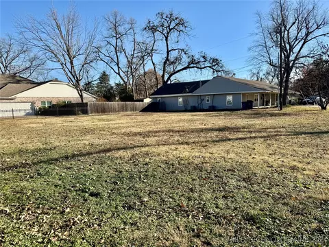 1902 E 52nd St, Tulsa, OK 74105 photo 17
