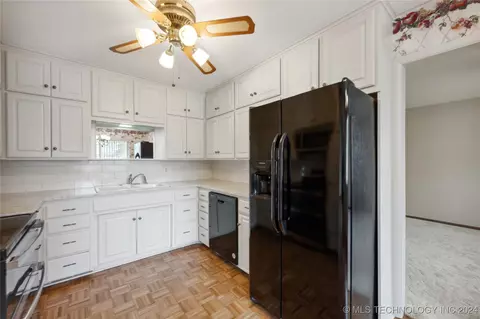 1734 E 56th St, Tulsa, OK 74105 photo 14