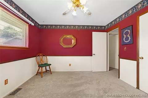 1734 E 56th St, Tulsa, OK 74105 photo 47