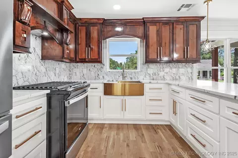 3122 E Archer St, Tulsa, OK 74110 photo 8