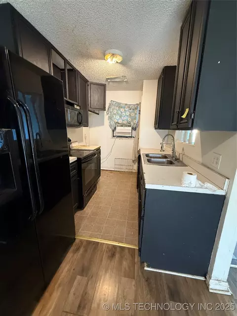 9112 E 48th St, Tulsa, OK 74145 photo 9