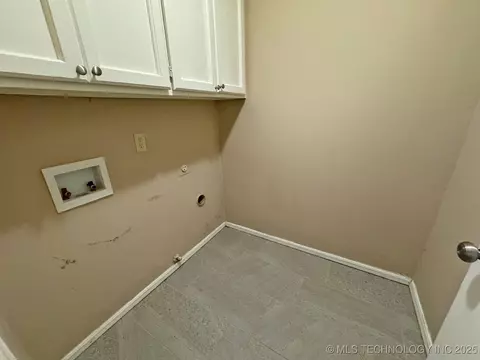 8023 E 58th Pl, Tulsa, OK 74145 photo 10
