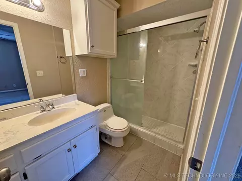 8023 E 58th Pl, Tulsa, OK 74145 photo 7