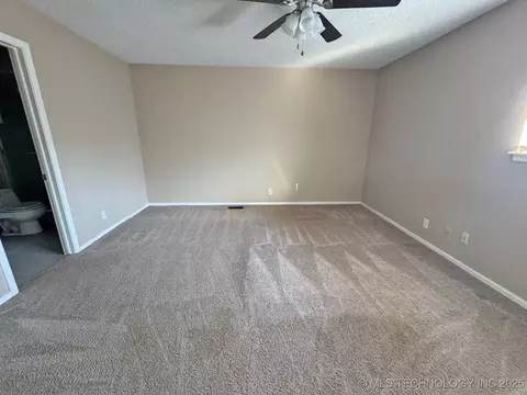8023 E 58th Pl, Tulsa, OK 74145 photo 8
