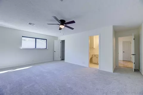 6907 E 61st Pl, Tulsa, OK 74133 photo 13