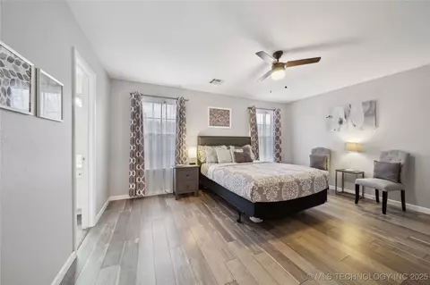 404 E Latimer Pl, Tulsa, OK 74106 photo 16