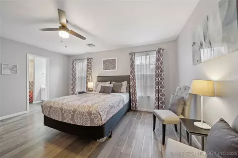404 E Latimer Pl, Tulsa, OK 74106 photo 17