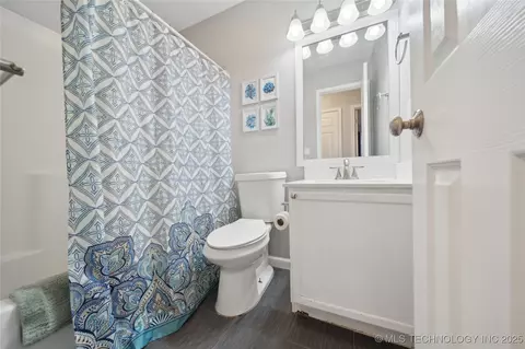 404 E Latimer Pl, Tulsa, OK 74106 photo 22