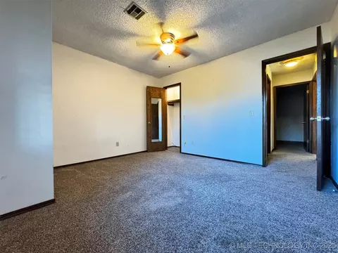 803 S Holmes Ave, Cushing, OK 74023 photo 21