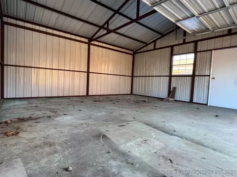 803 S Holmes Ave, Cushing, OK 74023 photo 30