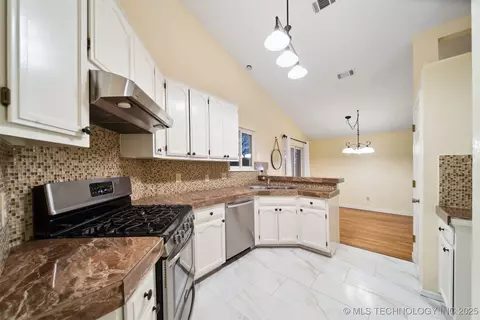 9344 E 100th St, Tulsa, OK 74133 photo 15