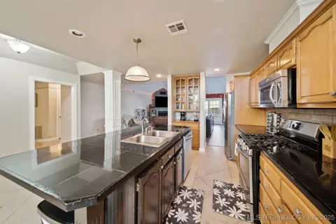 112 E Granger Pl, Broken Arrow, OK 74012 photo 8