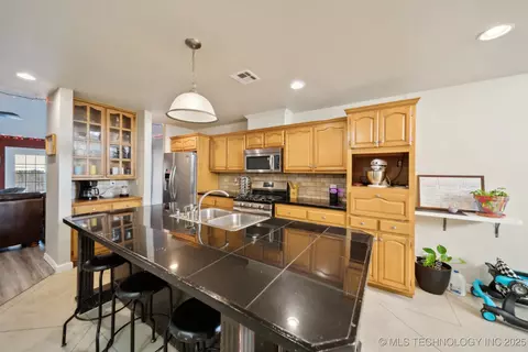112 E Granger Pl, Broken Arrow, OK 74012 photo 7