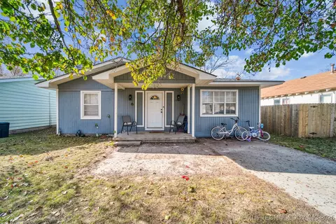 202 S Ora St, Pryor, OK 74361