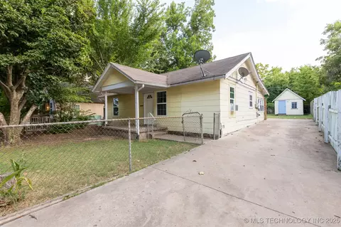 1728 E Latimer Pl, Tulsa, OK 74110