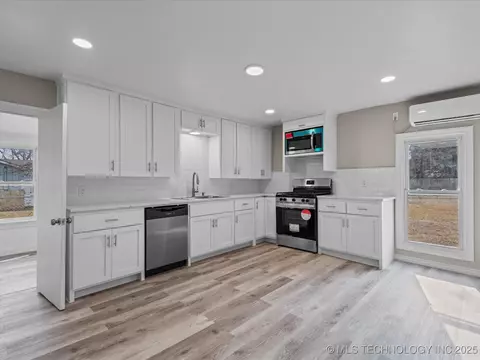 820 E 7th St, Dewey, OK 74029 photo 6