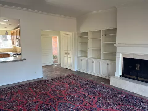 2125 E 60th Street 2125, Tulsa, OK 74105 photo 6