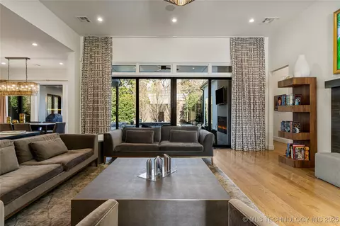 Living - 1421 E 33rd St, Tulsa, OK 74105 photo 8 of 11
