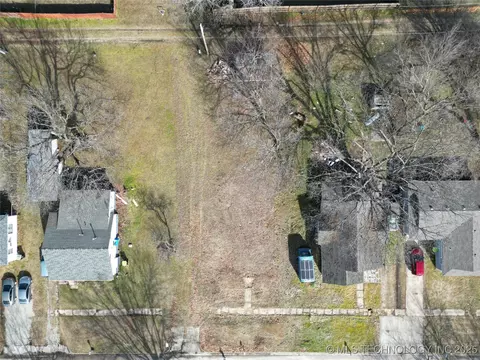 816 W 7th, Ada, OK 74820 photo 3