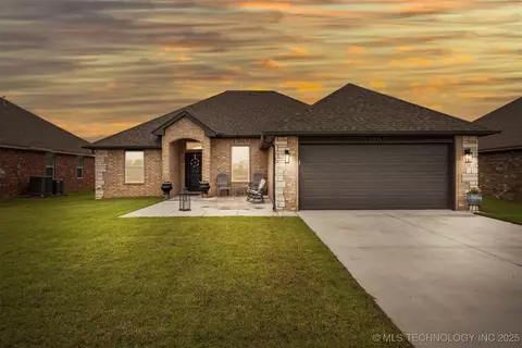 11018 S 276th East Ave, Coweta, OK 74429