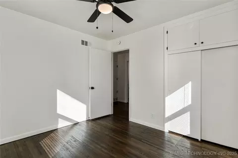 8920 E Latimer Pl, Tulsa, OK 74115 photo 10