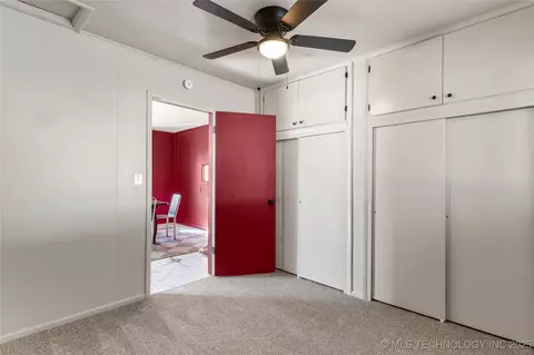 8920 E Latimer Pl, Tulsa, OK 74115 photo 16