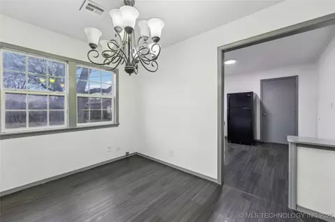 308 E 45th Ct, Tulsa, OK 74105 photo 7