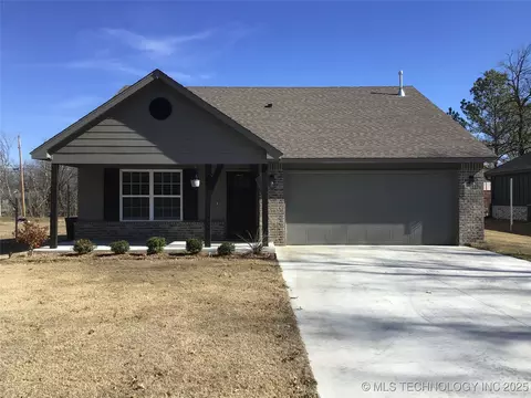 217 S Indianola St, Pryor, OK 74361