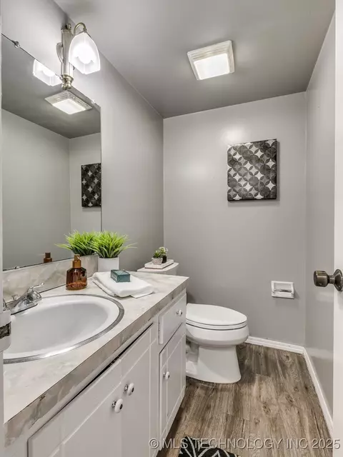2426 E 59th Court 1, Tulsa, OK 74105 photo 32