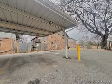 2426 E 59th Court 1, Tulsa, OK 74105 photo 39