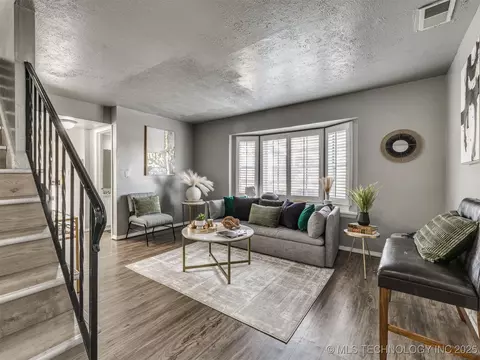 2426 E 59th Court 1, Tulsa, OK 74105 photo 3