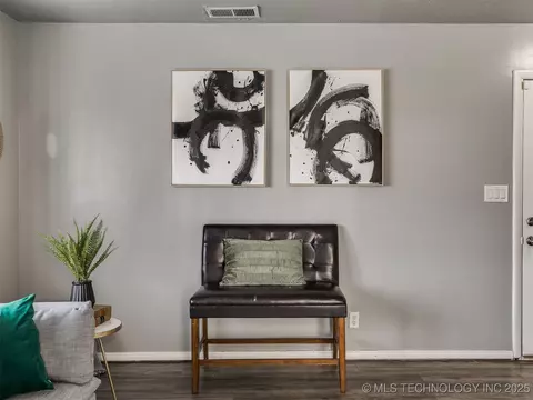 2426 E 59th Court 1, Tulsa, OK 74105 photo 9