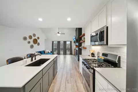 2012 E Union St, Broken Arrow, OK 74011 photo 11