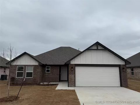 27810 E 109th Pl S, Coweta, OK 74429