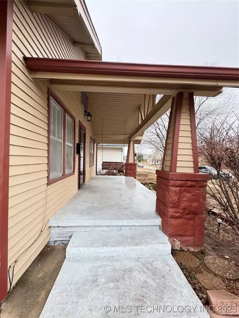 831 E Cherry St, Cushing, OK 74023 photo 32