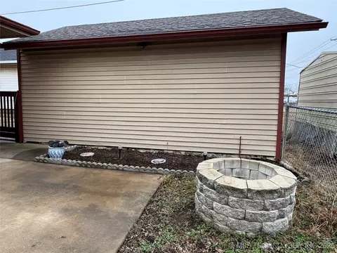 831 E Cherry St, Cushing, OK 74023 photo 35