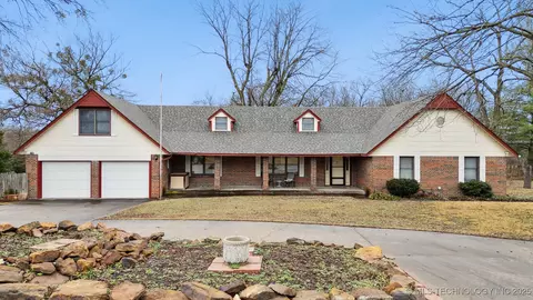 1198 Deer Crk, Pryor, OK 74361