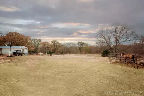 1686 Ward Springs Rd, Stuart, OK 74570 photo 47
