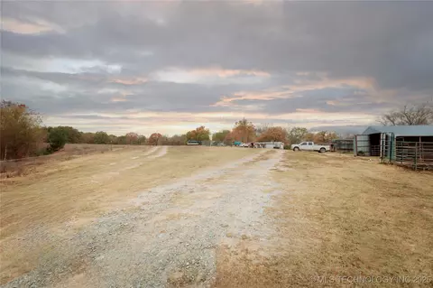 1686 Ward Springs Rd, Stuart, OK 74570 photo 42