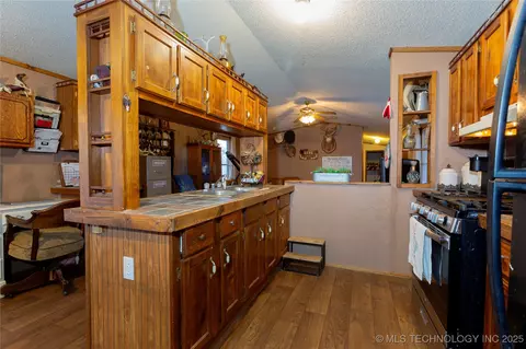 1686 Ward Springs Rd, Stuart, OK 74570 photo 5