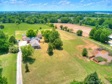 32386 E 171st St S, Coweta, OK 74429