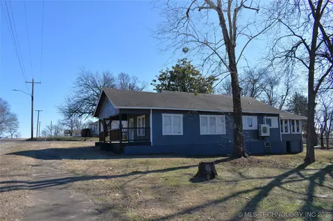 901 W Jackson St, Hugo, OK 74743 photo 1