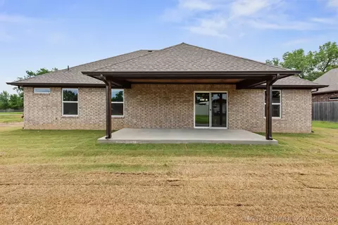 809 NE 4th St, Wagoner, OK 74467 photo 14