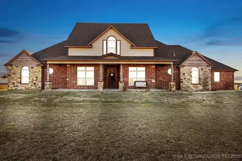 27586 E 705 Rd, Wagoner, OK 74467 photo 1