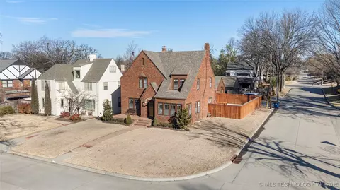 343 E 29th St, Tulsa, OK 74114 photo 3