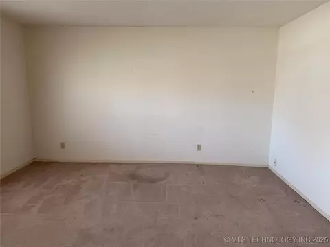 9418 E 36th St, Tulsa, OK 74145 photo 19
