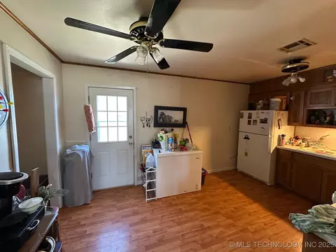 19 S Edith St, Pryor, OK 74361 photo 5