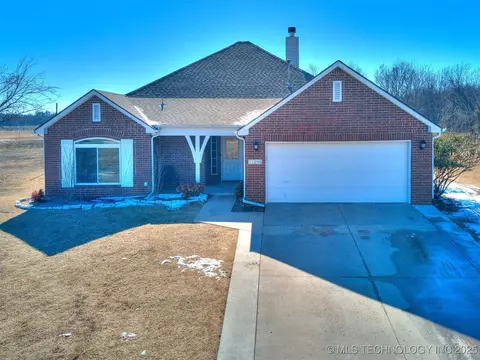 11290 S 274th East Ave, Coweta, OK 74429