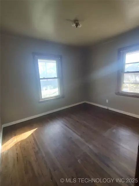 8924 E Marshall Pl, Tulsa, OK 74115 photo 11