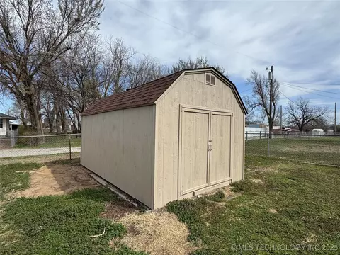 1418 E Maple St, Cushing, OK 74023 photo 39